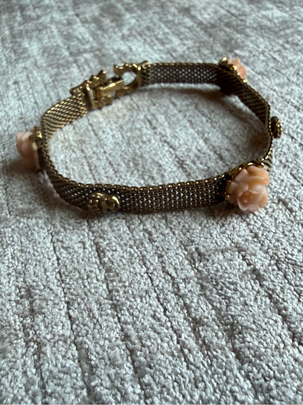 Goldette NY Gold Tone Mesh Bracelet Pink Carved Rose Floral